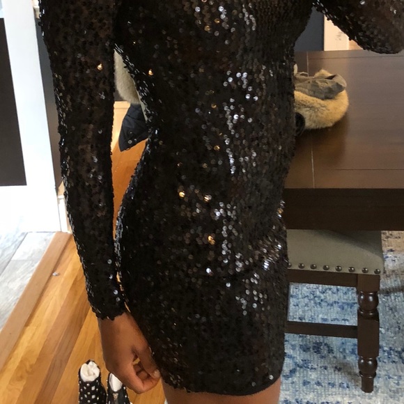 FRENCH CONNECTION SEQUIN DRESS - Picture 4 of 8